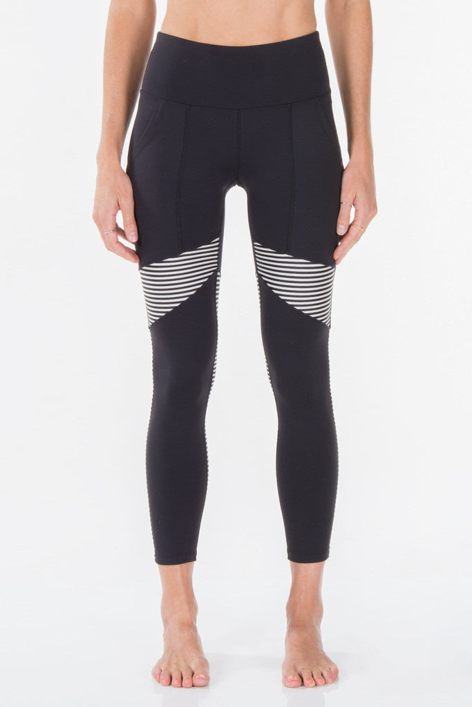 Black leggings with pockets